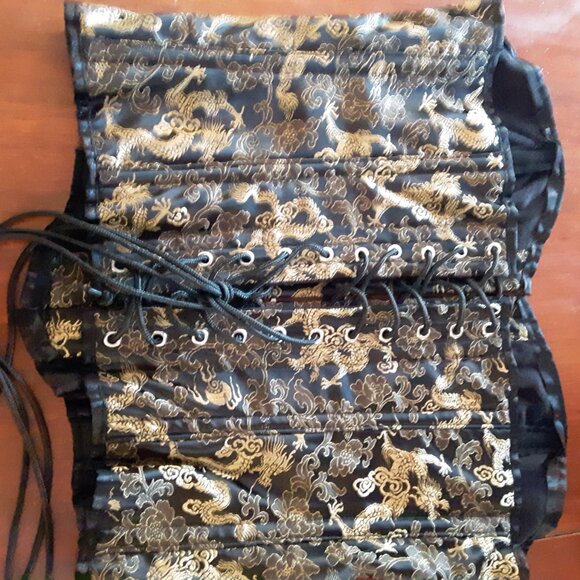 Brocade Corset - Picture 2 of 3
